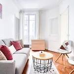 Apt 4P Ternes - Arc De Triomphe